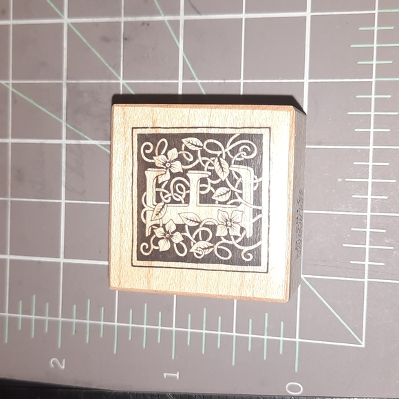 Monogram rubber stamps square with floral vine - Picture 3 of 16